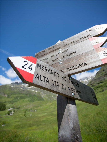 Merano High Mountain Trail Stage Suggestion No. 5: from Pfelders/Plan to Matatz Moos in Passeier/Moso in Passiria 1 suedtirol.info