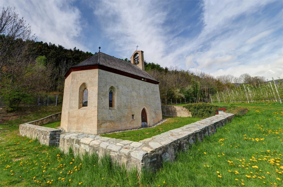 Chiesa di S. Giacomo a Söles vicino Glorenza