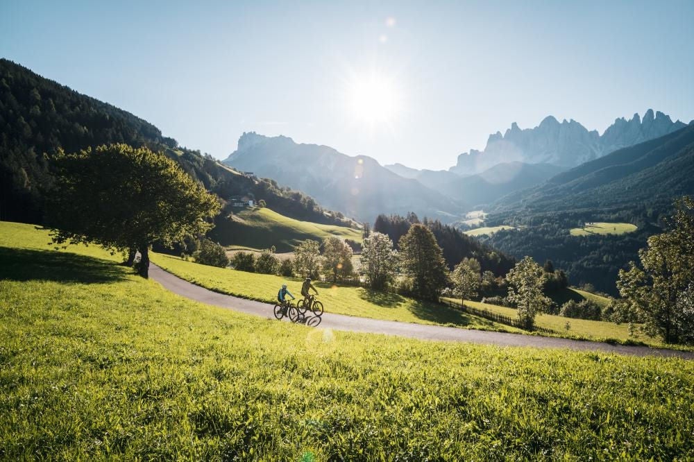 Zwei Mountainbiker in Villnöss
