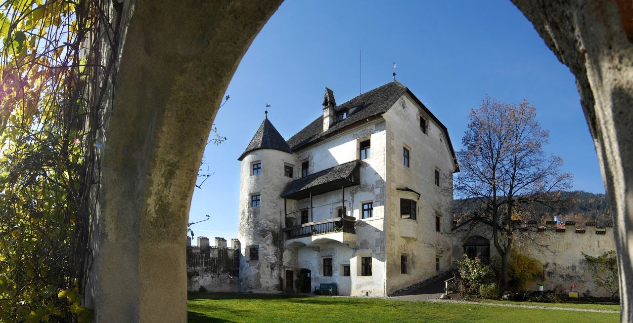 Schloss Velthurns im Sommer