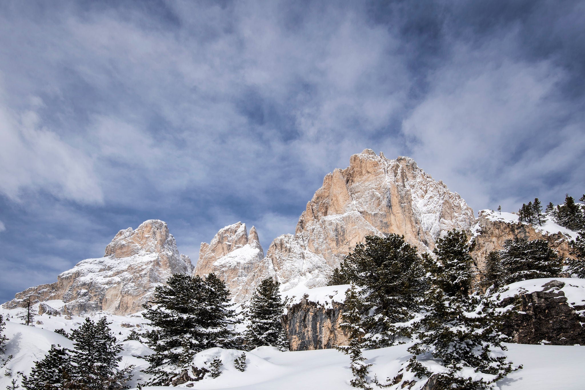 Langkofel von unten im Winter