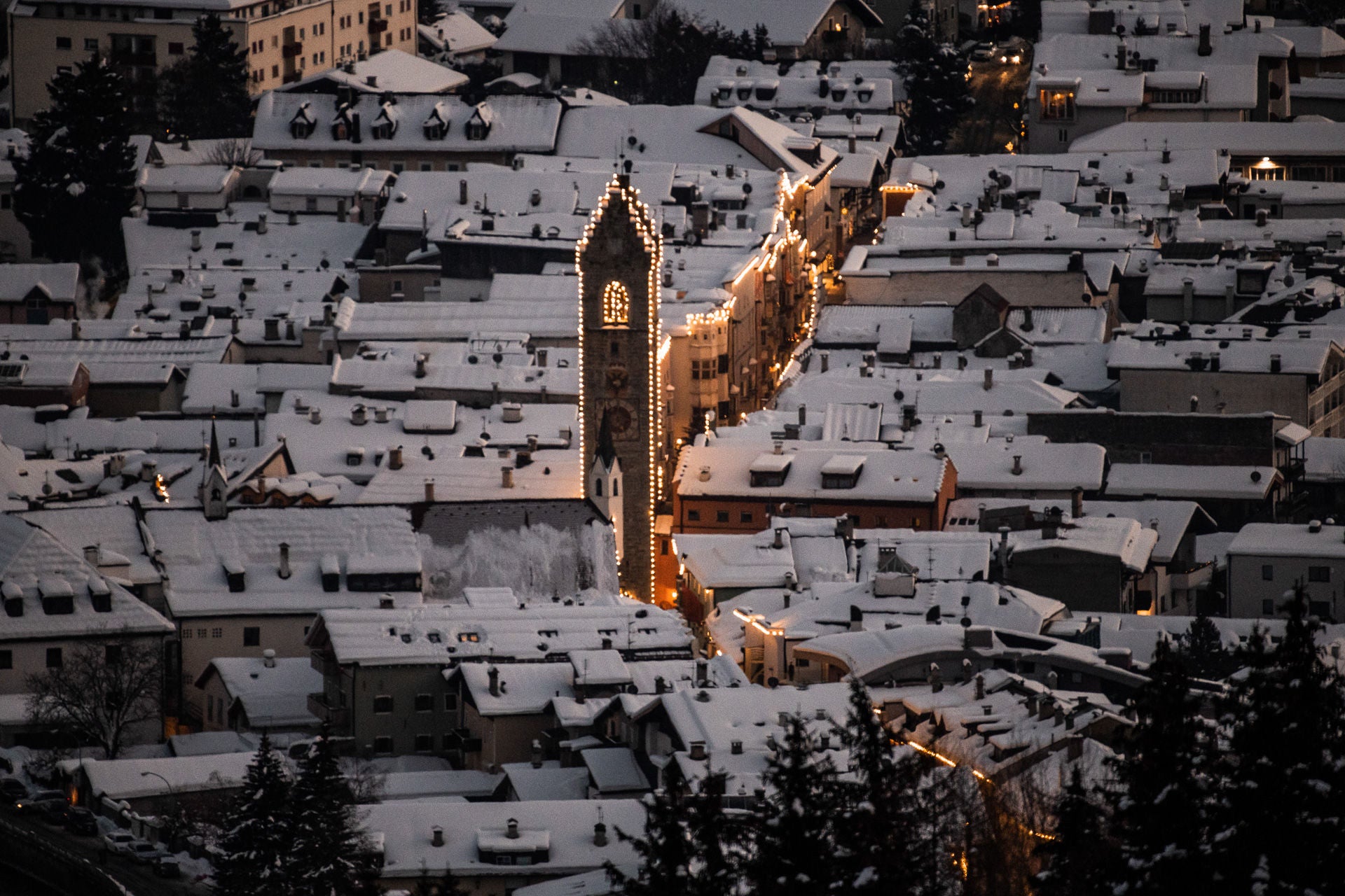 Die verschneite Altstadt von Sterzing