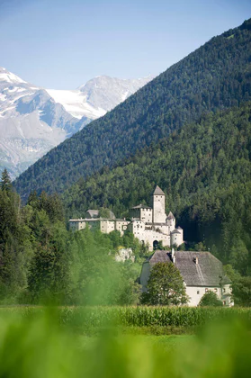 De burcht Burg Taufers