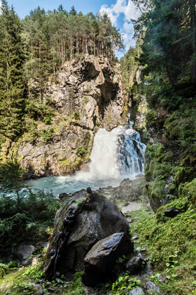 Cascades de Reinbach (Reinbach Wasserfall) par temps ensoleillé