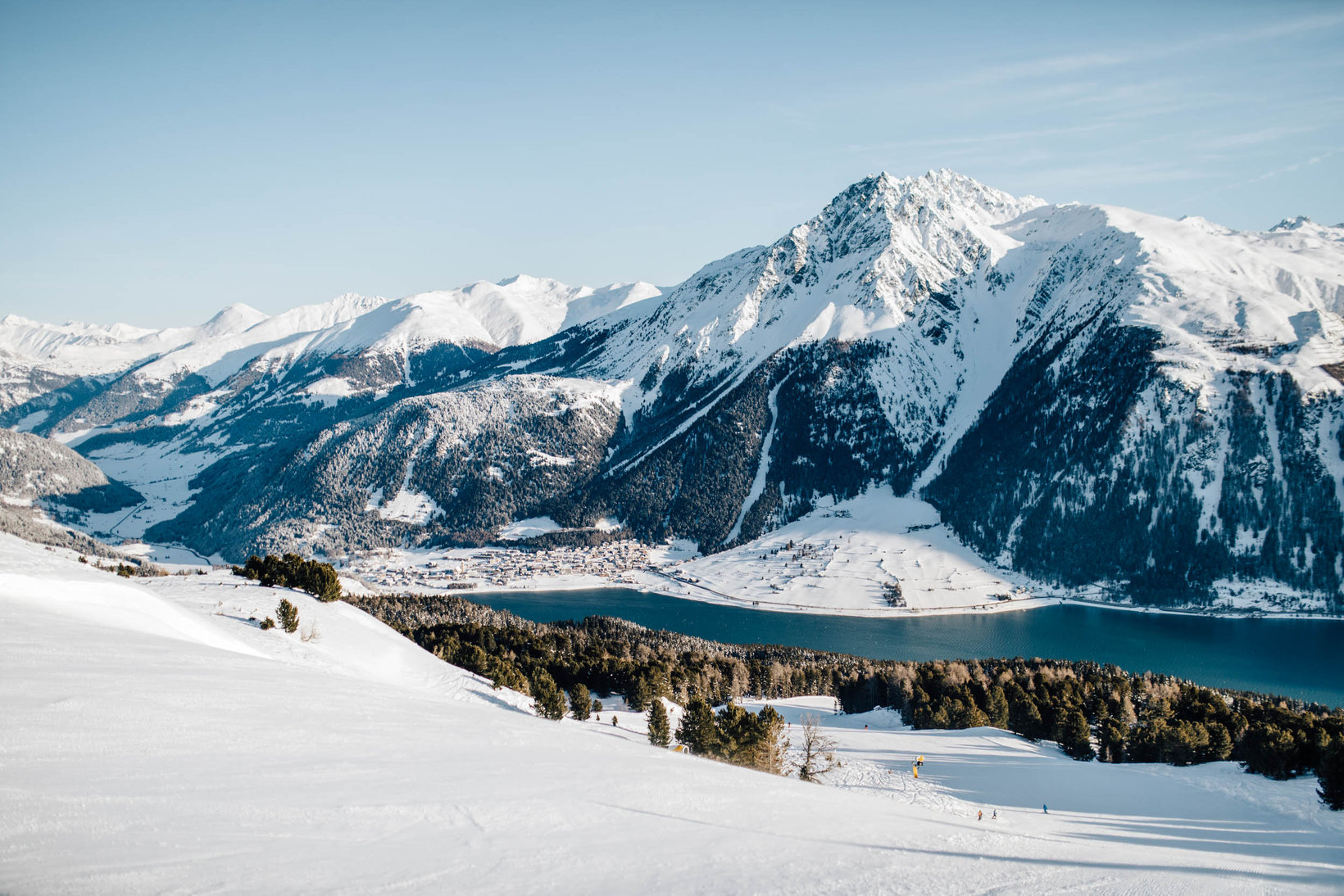 Zwei Länder Skiarena