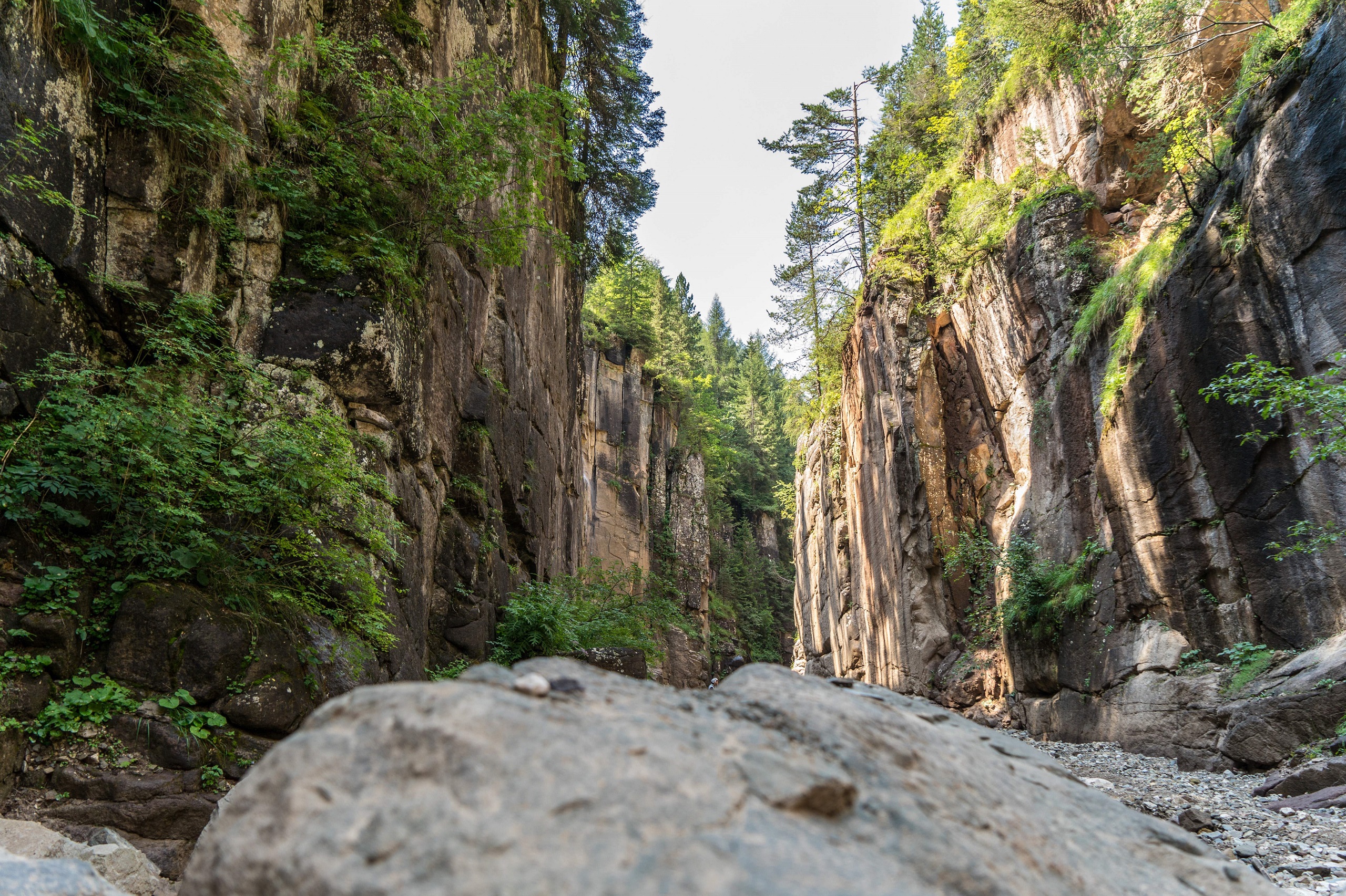 Pohled do propasti Bletterbachschlucht