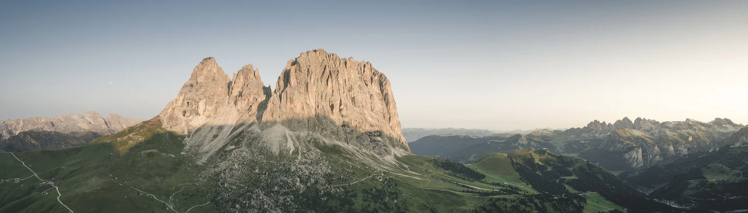 Langkofel und Plattkofel in den Dolomiten