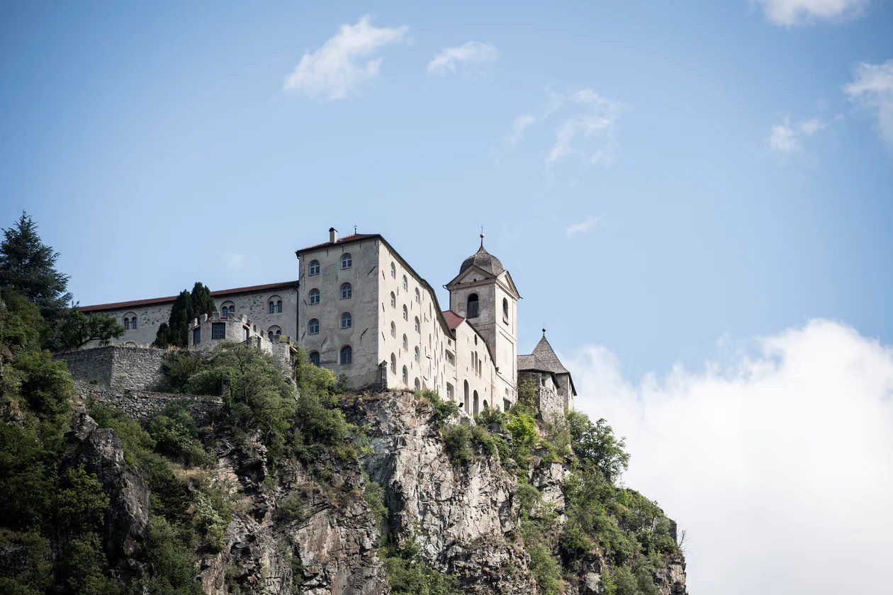 Klausen/Chiusa, Barbian/Barbiano, Feldthurns/Velturno &amp; Villanders/Villandro