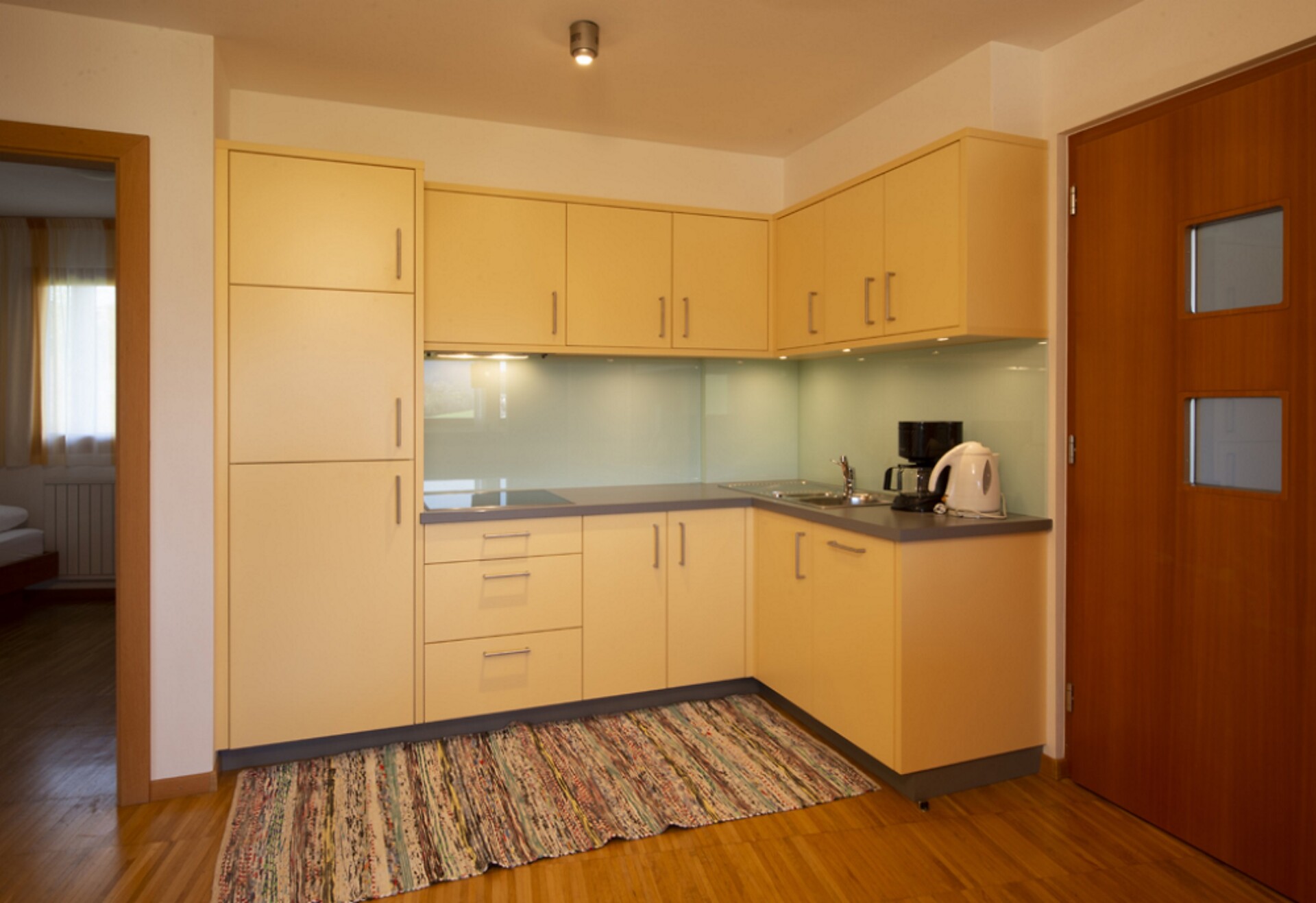 Apartments Sun – Kastelruth, Küchenzeile Typ B
