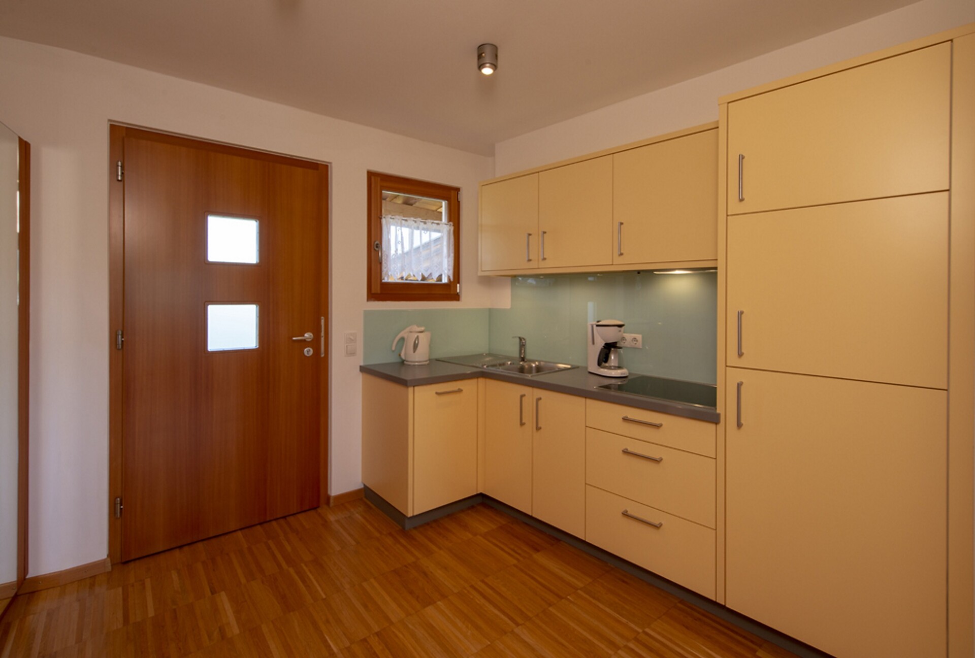Apartments Sun – Kastelruth, Küchenzeile Typ A