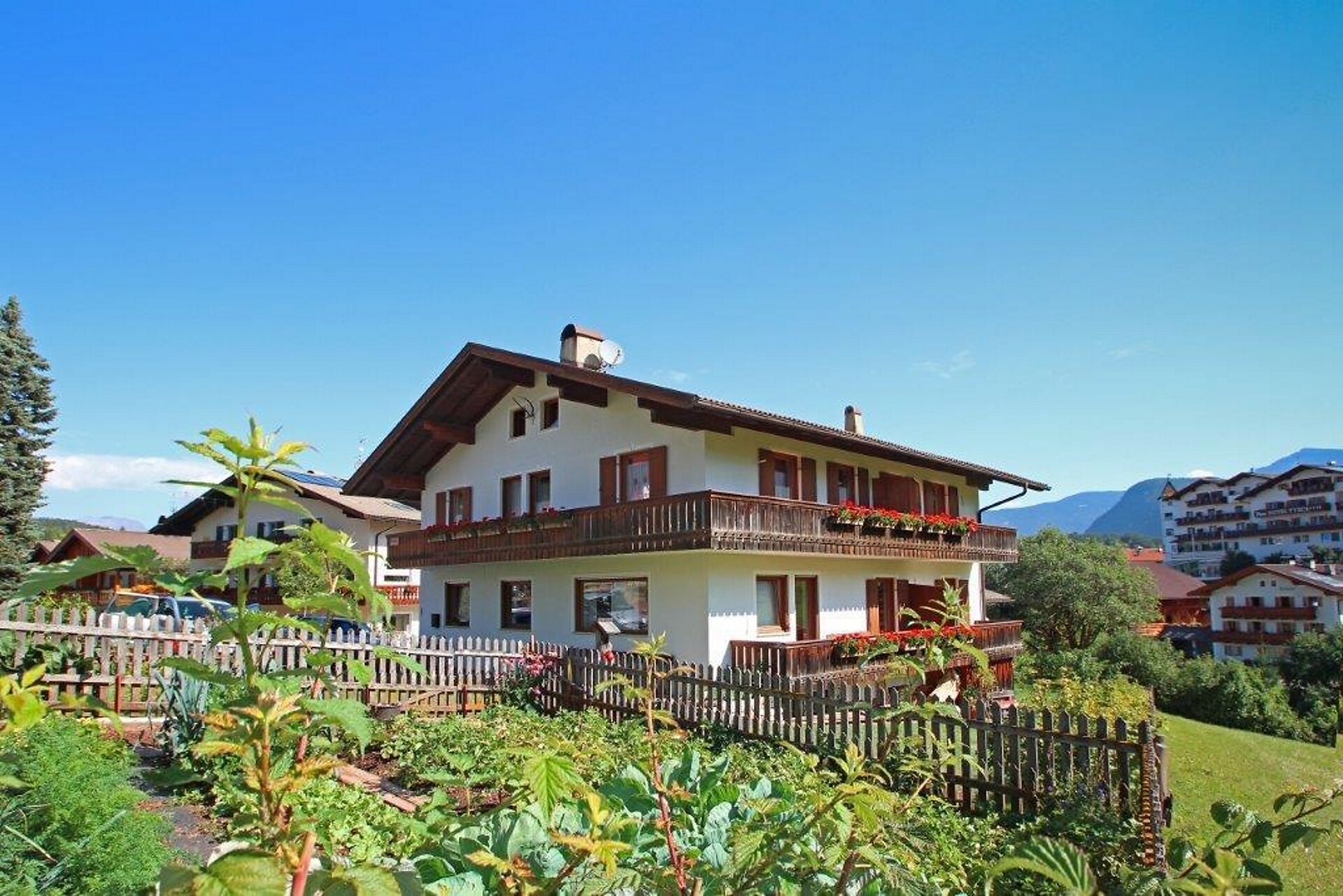 Apartments Karbon
