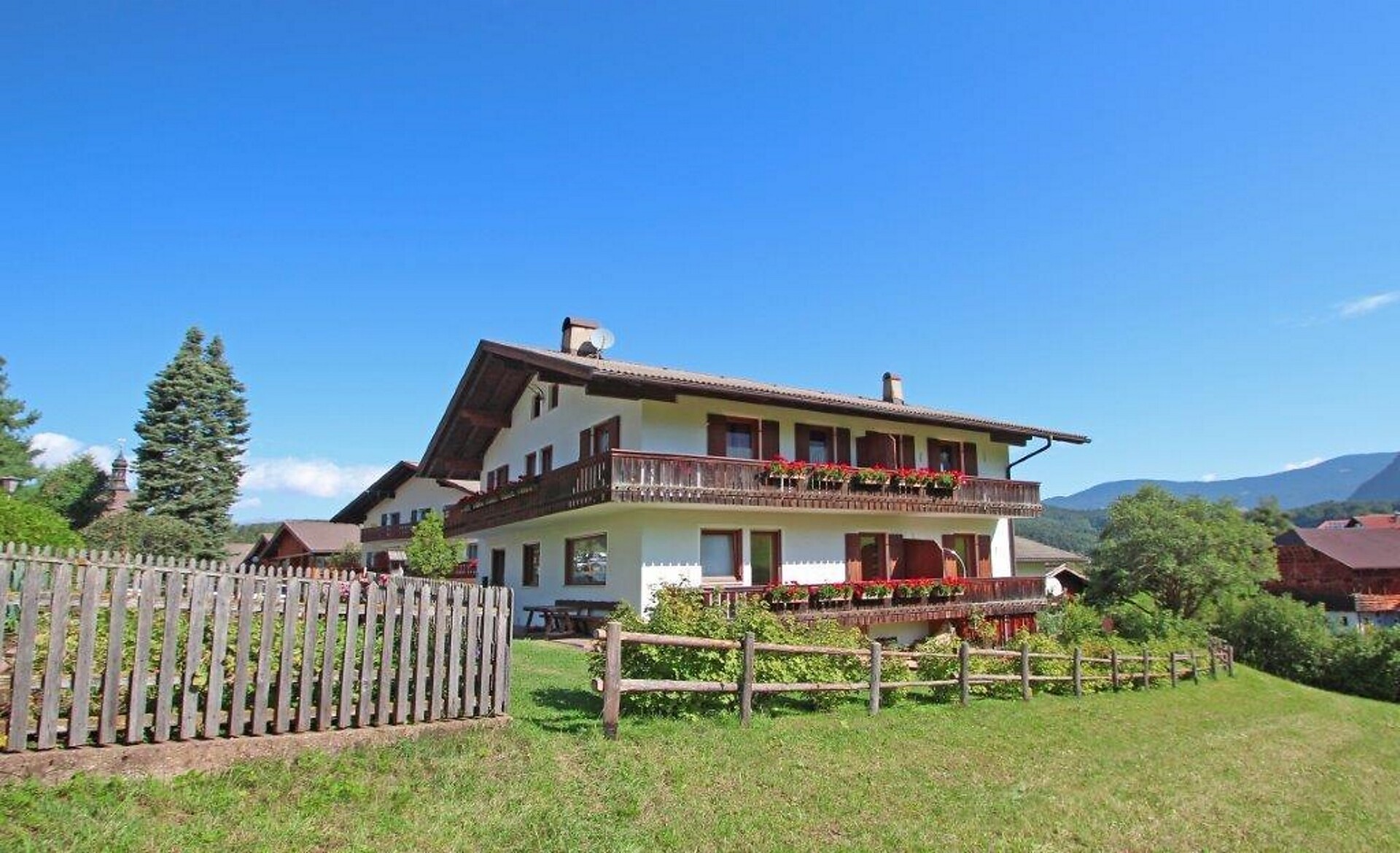 Apartments Karbon