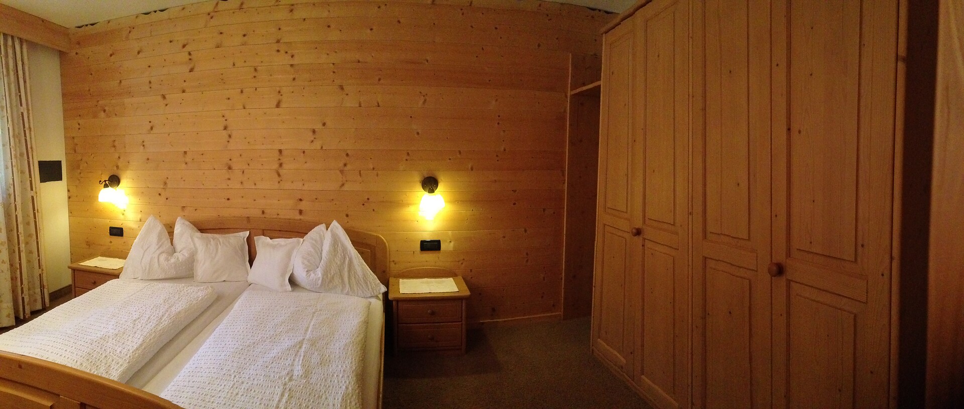 Doppelbettzimmer