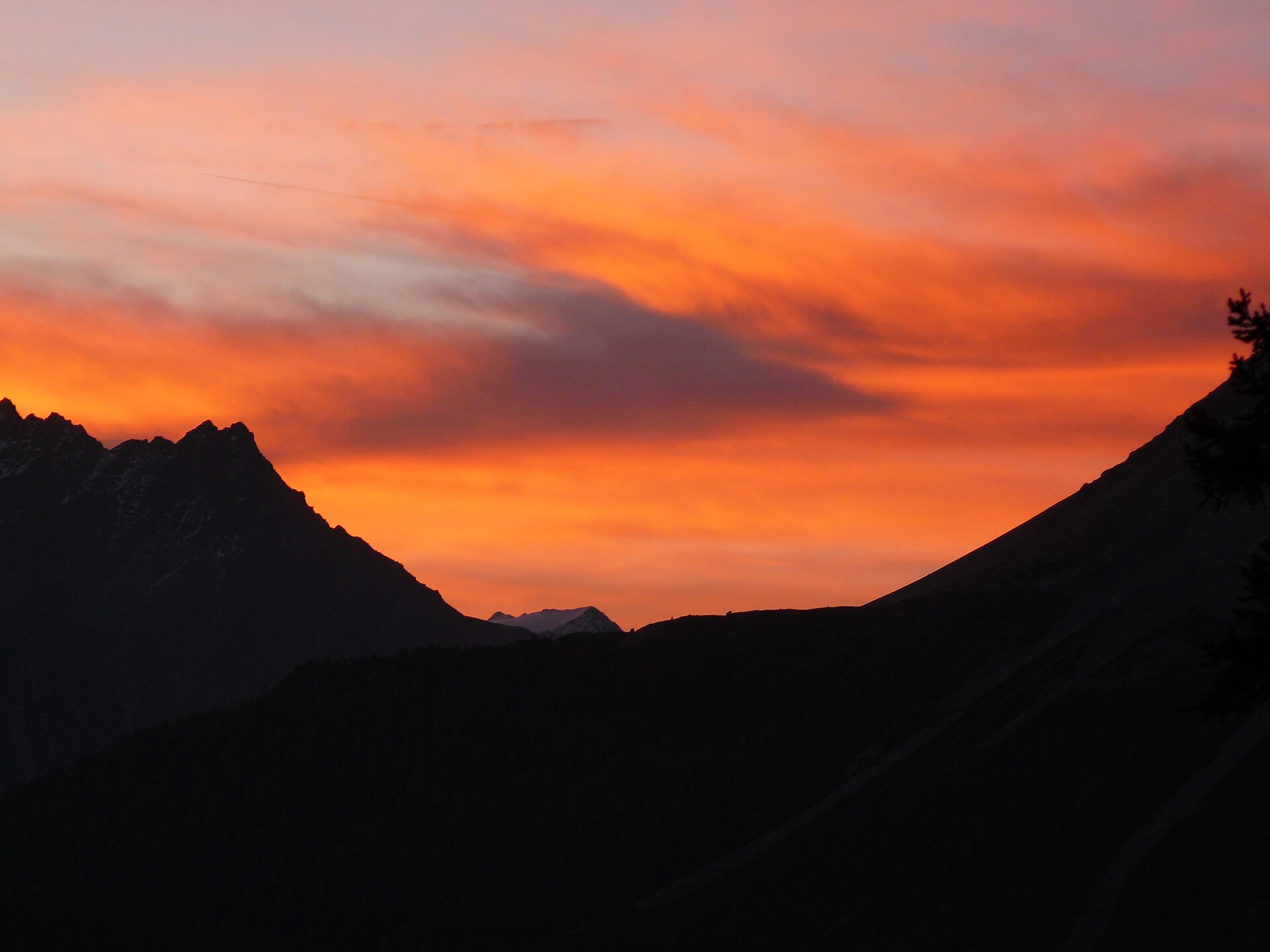 Sonnenaufgang am Piz Lad
