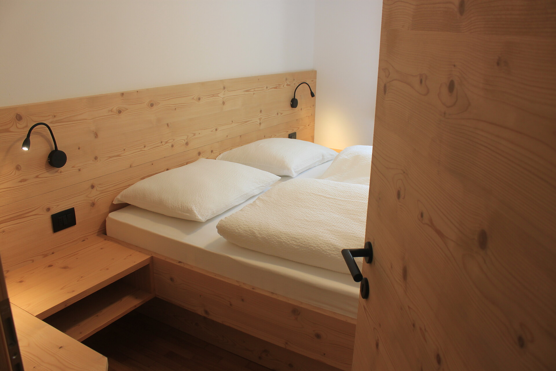 Camera con letto matrimoniale