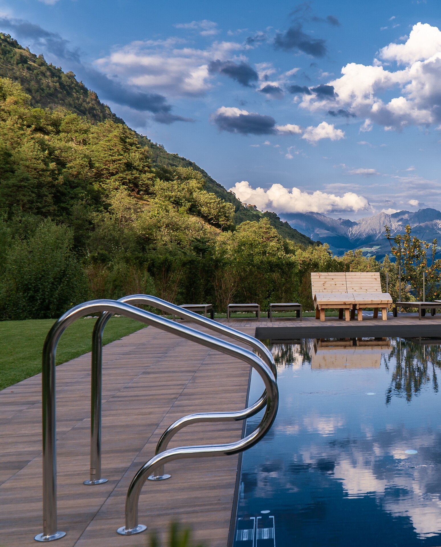 Infinity Pool Oberlahnbach
