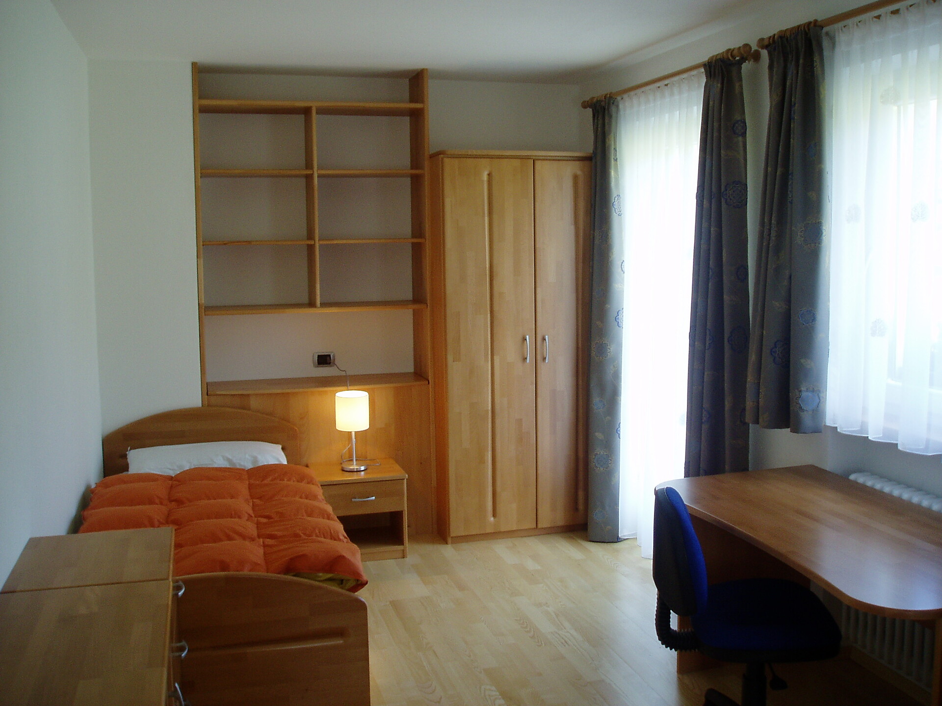 Zimmer mit drei Betten