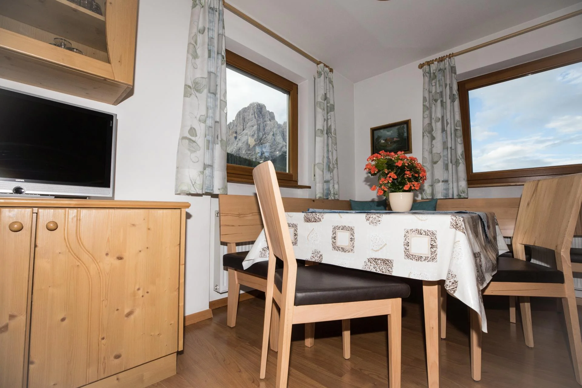 Apartments L'Antina S.Crestina Gherdëina/Santa Cristina Val Gardana 8 suedtirol.info