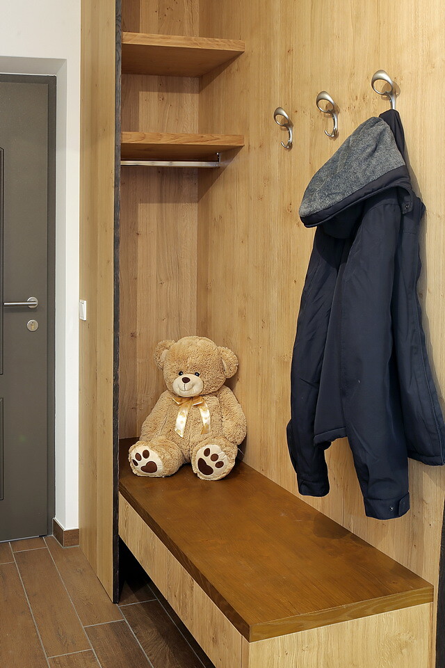 Entrance with Wardrobe