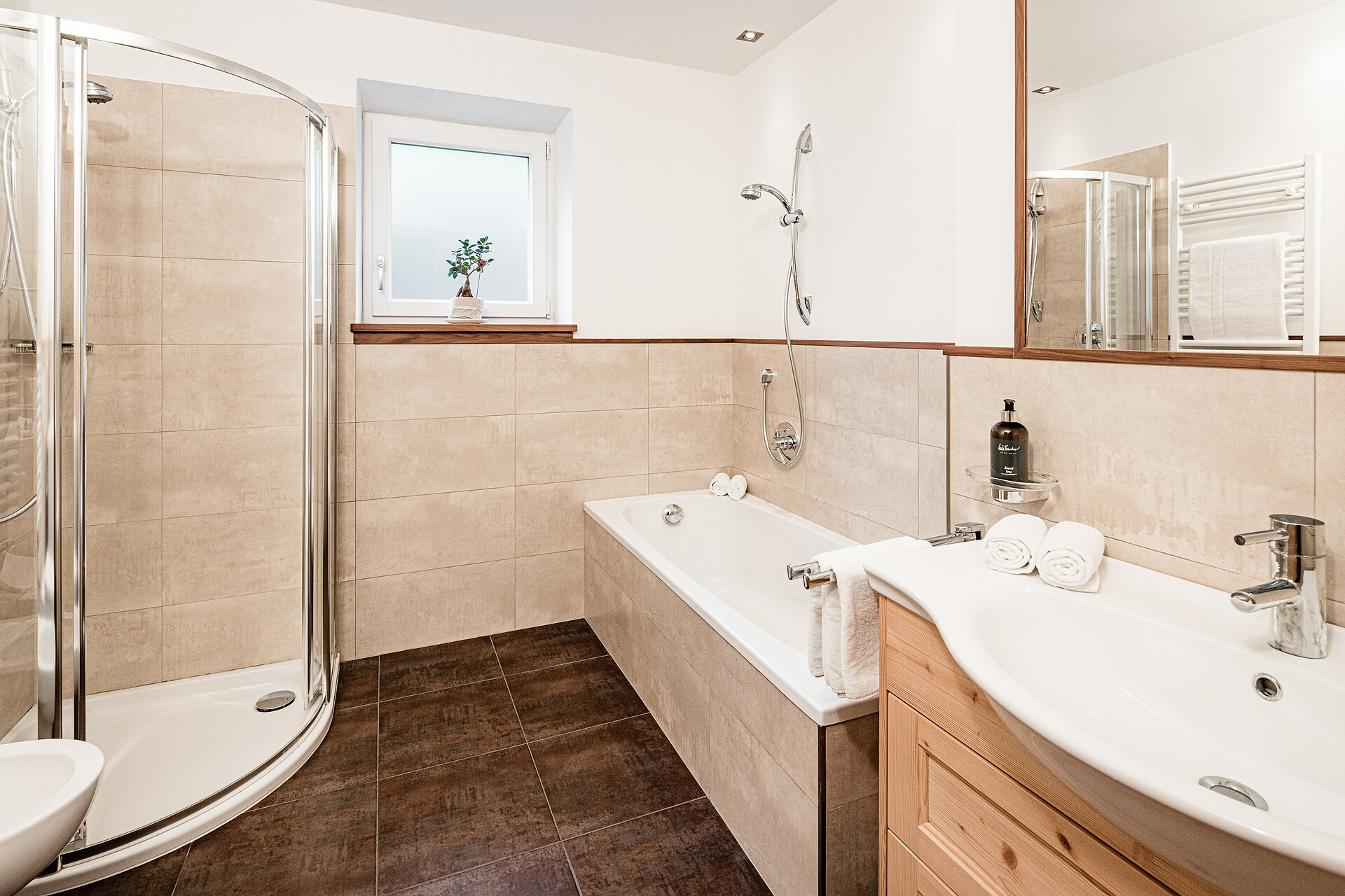 bathroom2