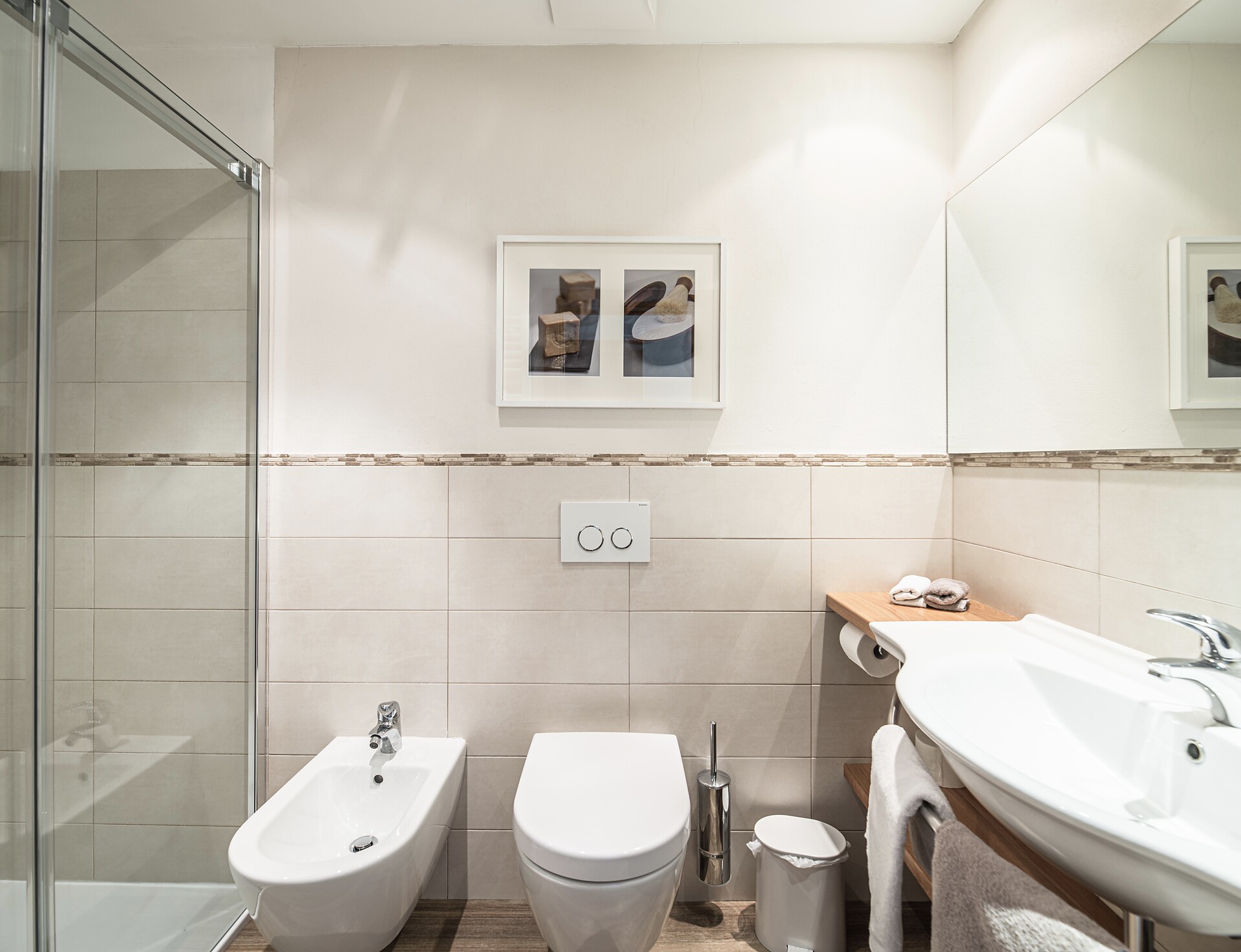 Bathroom Sella