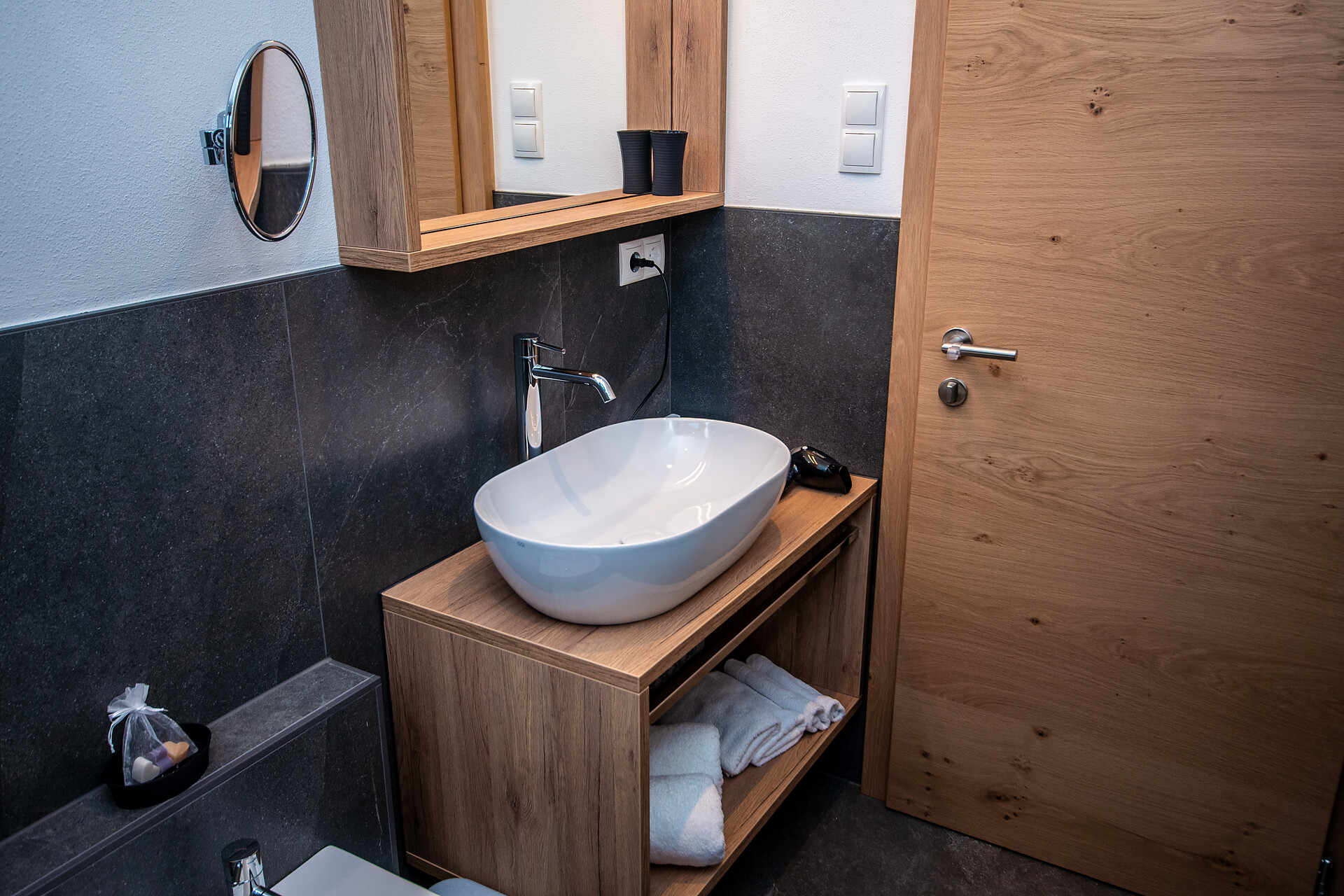 BAGNO CON DOCCIA