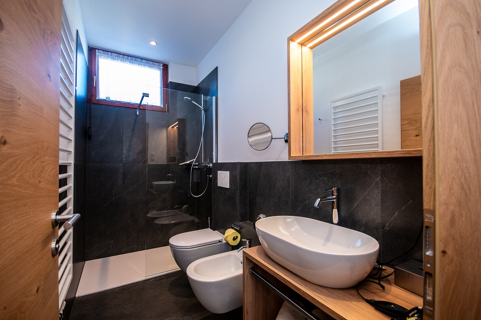 BAGNO CON DOCCIA
