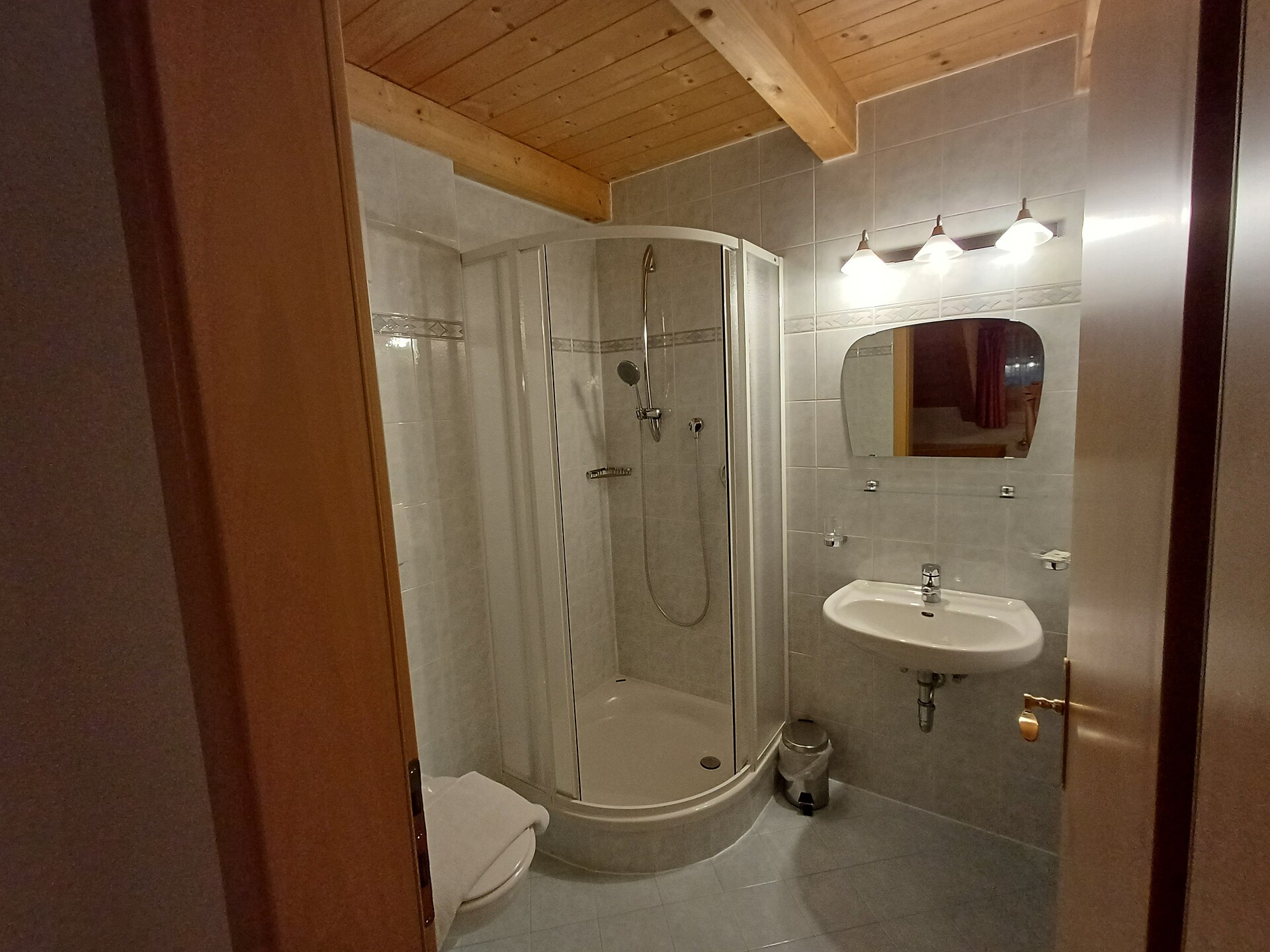 Apartments 2: Badezimmer