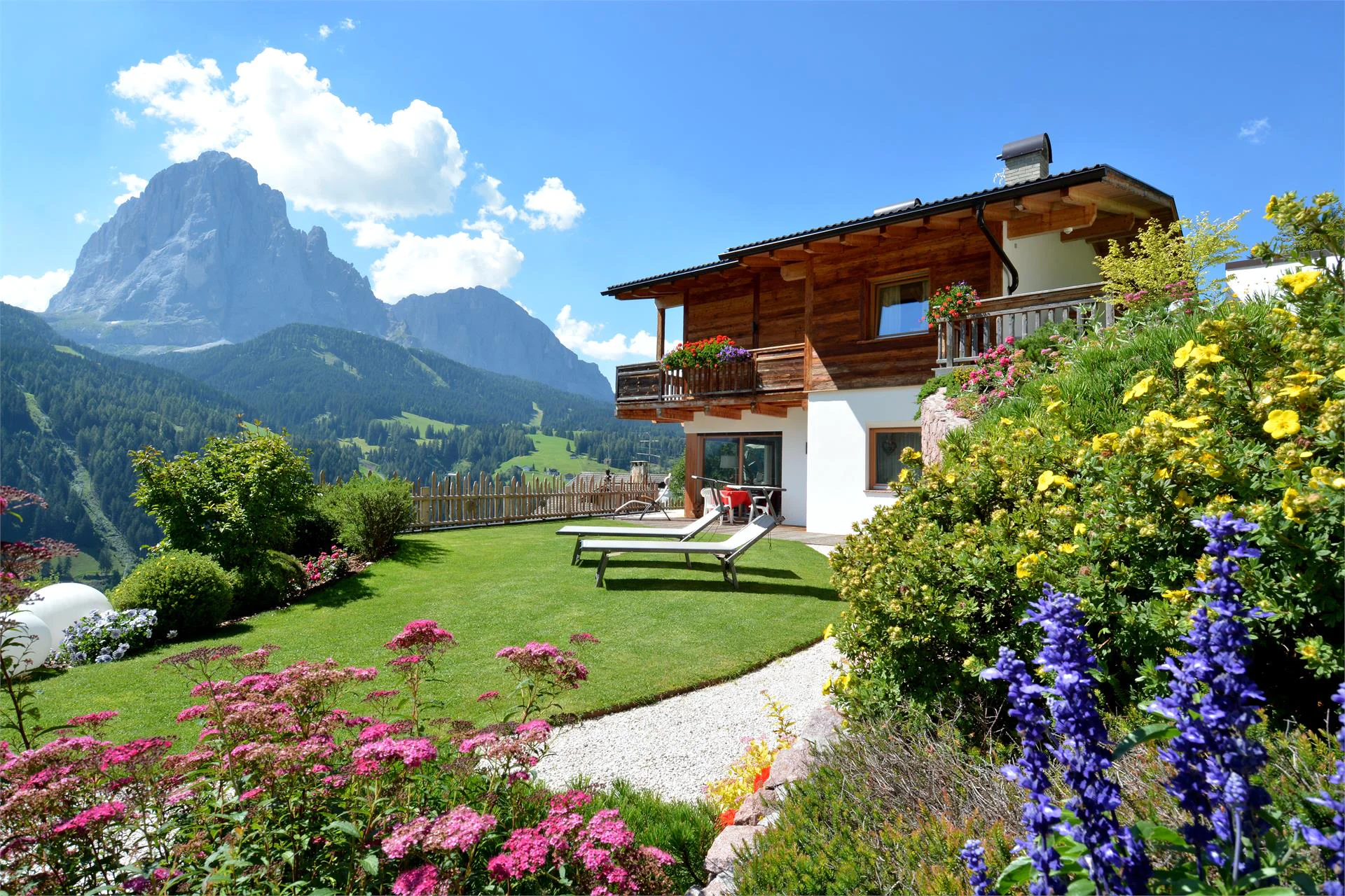 Apartments Antermejes S.Crestina Gherdëina/Santa Cristina Val Gardana 8 suedtirol.info