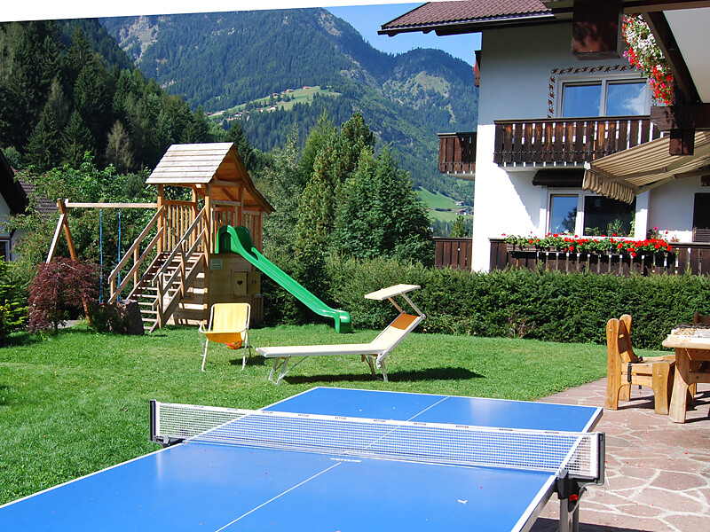 Garten mit Spielwiese