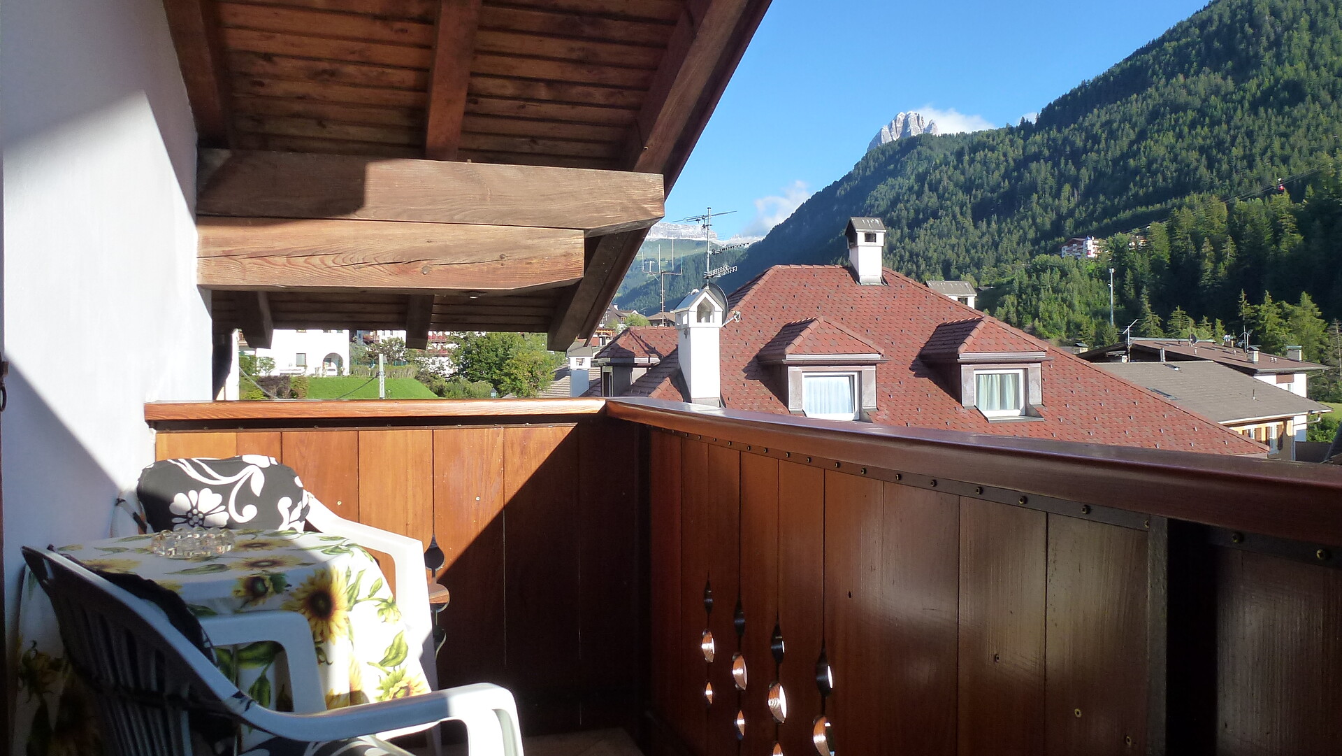 southern balcony NADIA with panoramic view Cesa Rabanser Apartments Val Gardena