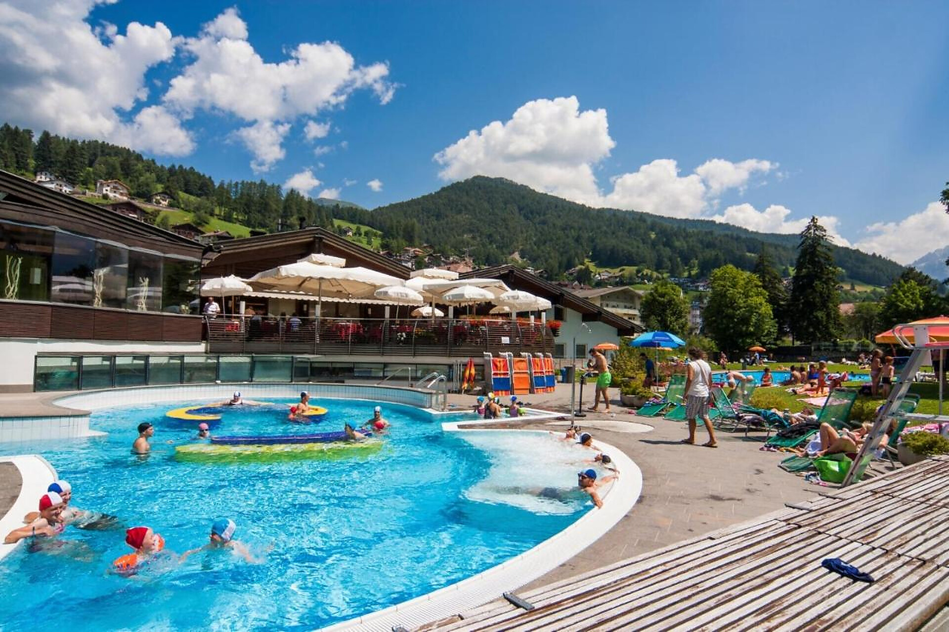 Piscina pubblica "Mar Dolomit"