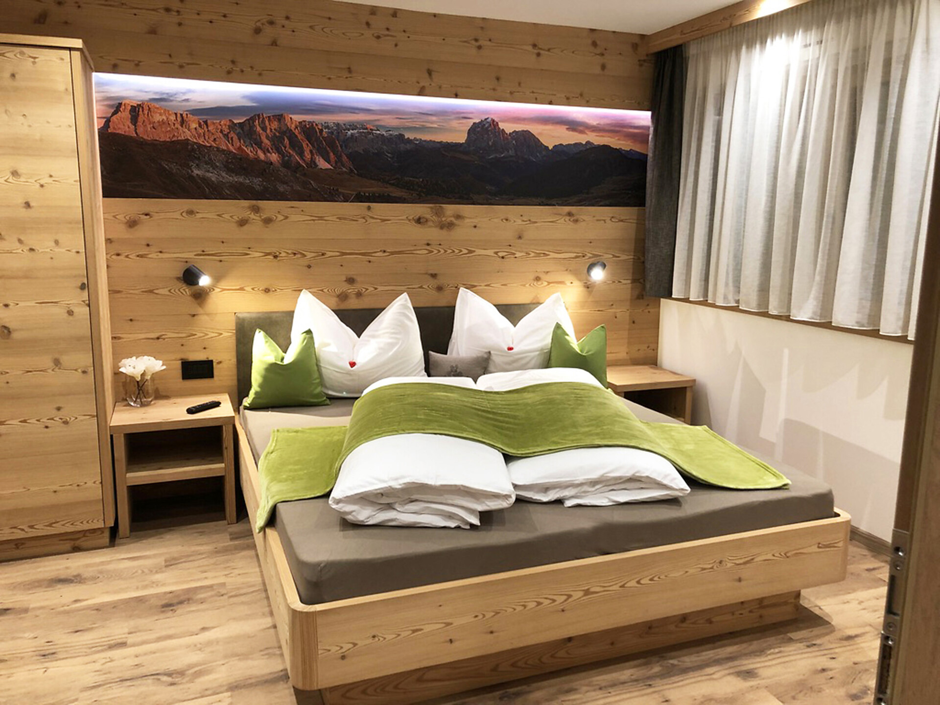 GALLERY CHALET