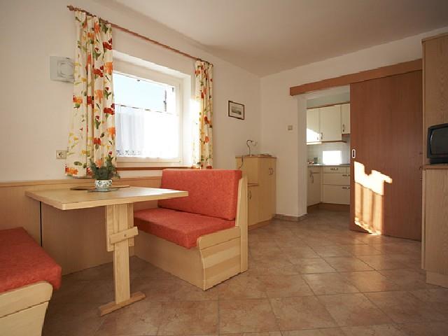 App. Haus Pichler Nova Ponente 2 suedtirol.info