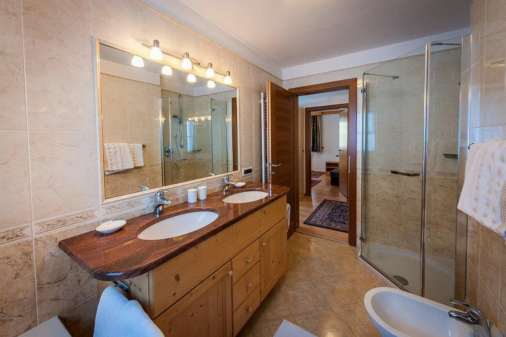 Apartments Artitsch S.Crestina Gherdëina/Santa Cristina Val Gardana 7 suedtirol.info