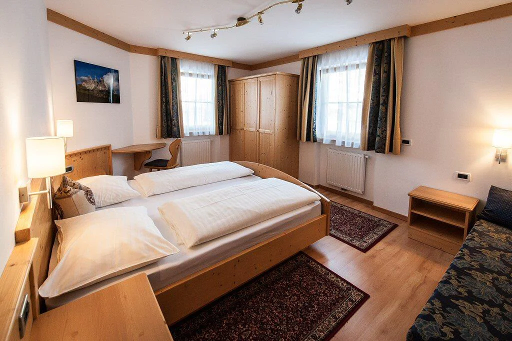 Apartments Artitsch S.Crestina Gherdëina/Santa Cristina Val Gardana 3 suedtirol.info