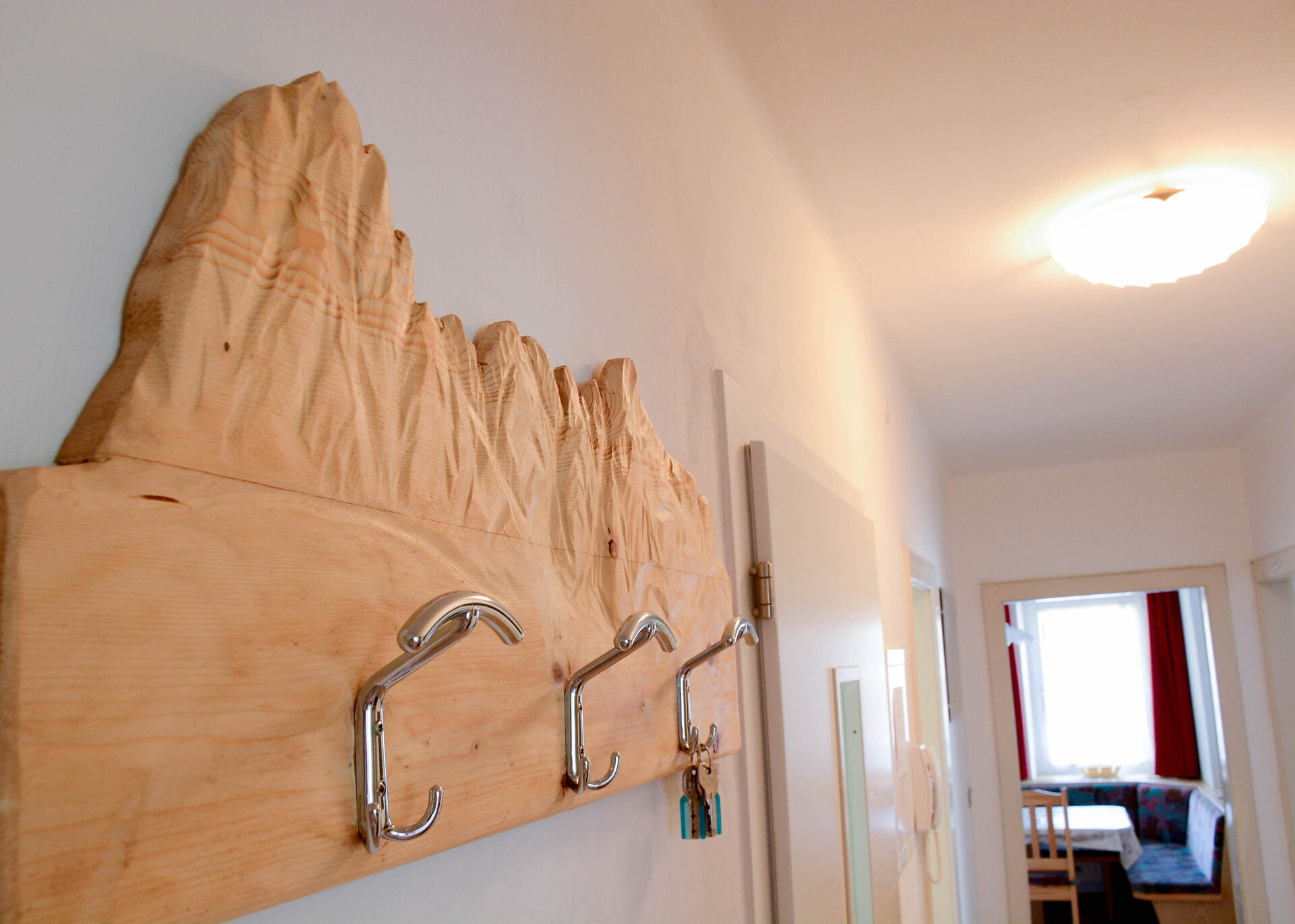 im Flur (Wohnung Sasslonch)