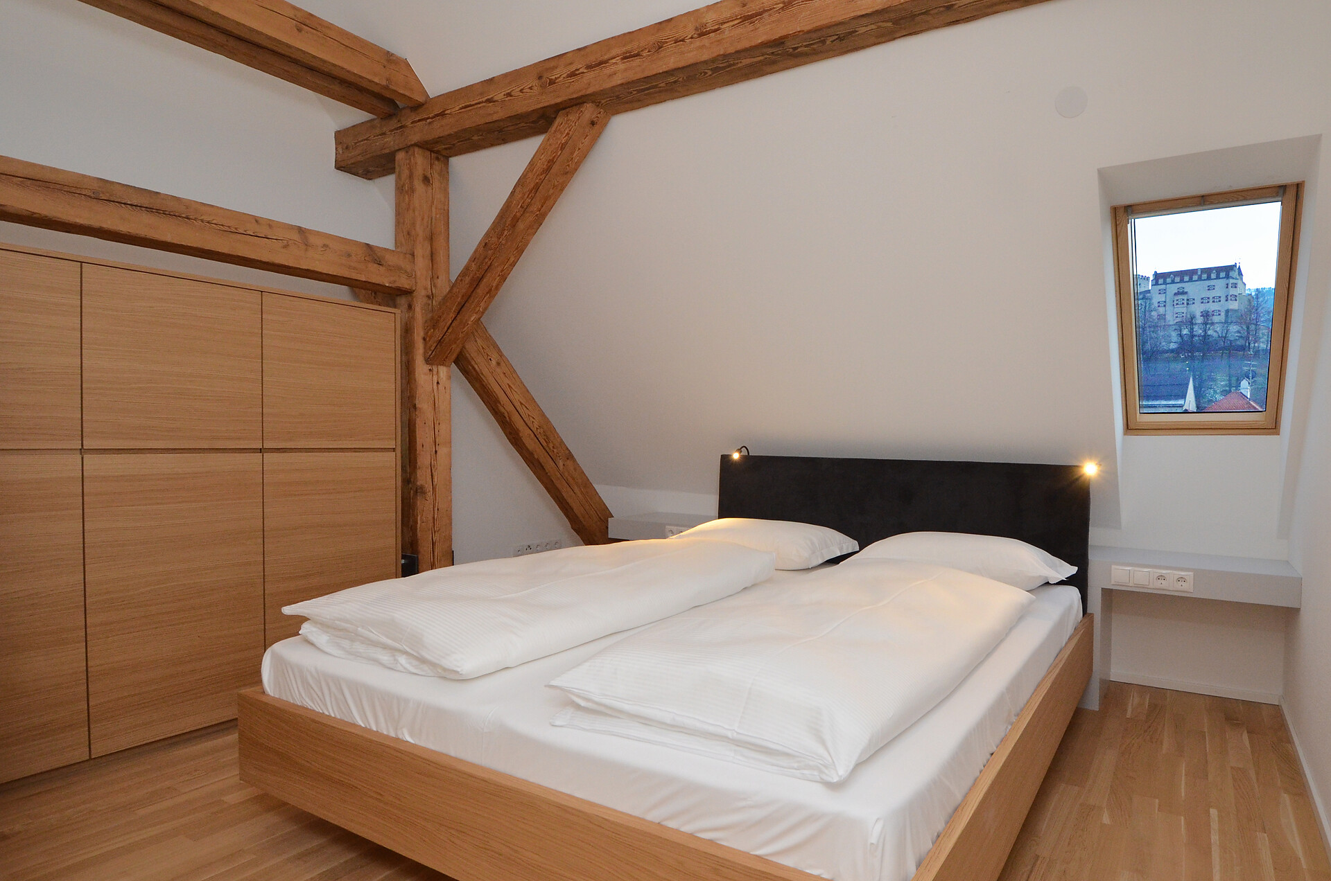 Bed room 150