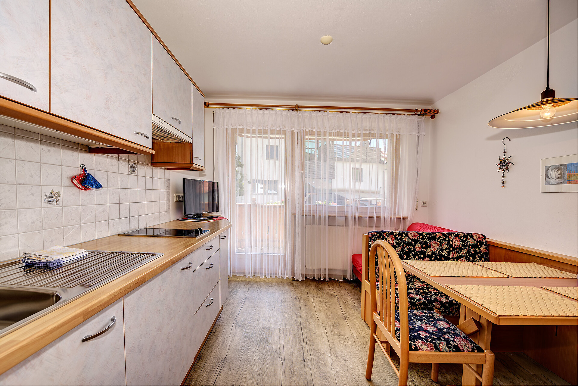 Kitchen Burgeis
