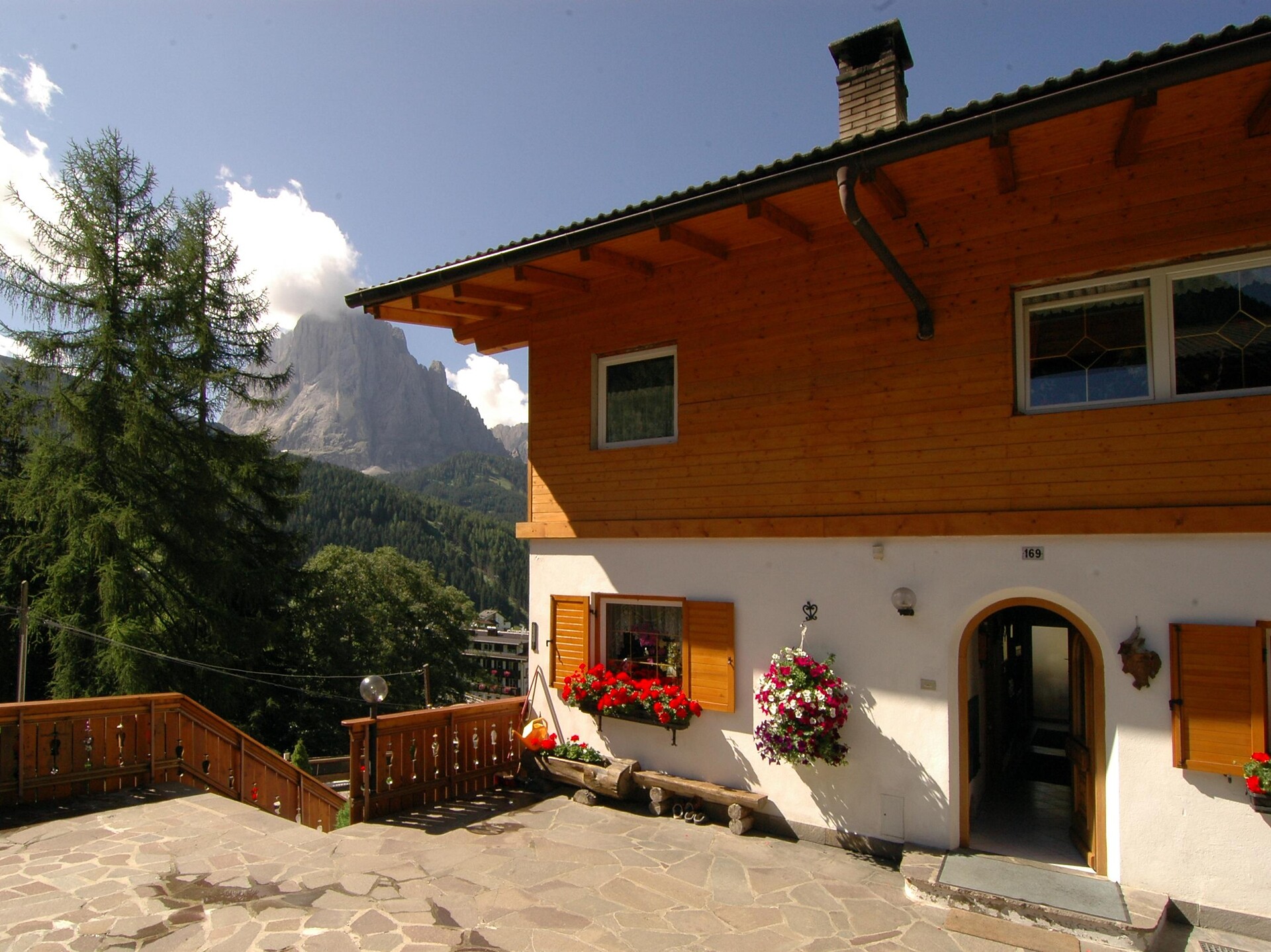 Apartments Praverd