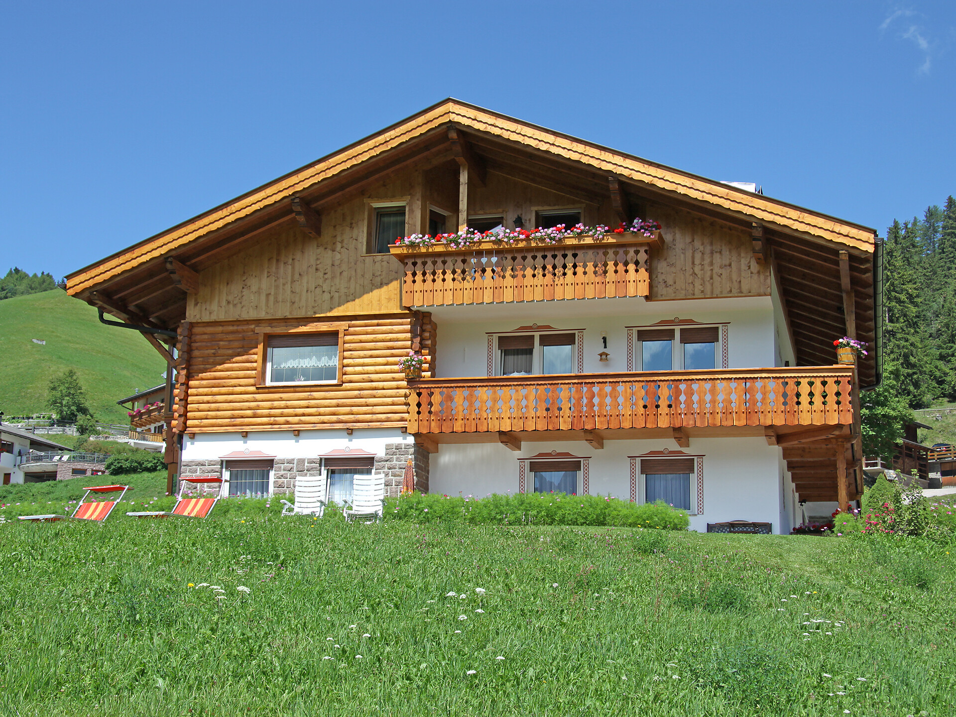 Apartments Bela Udleda