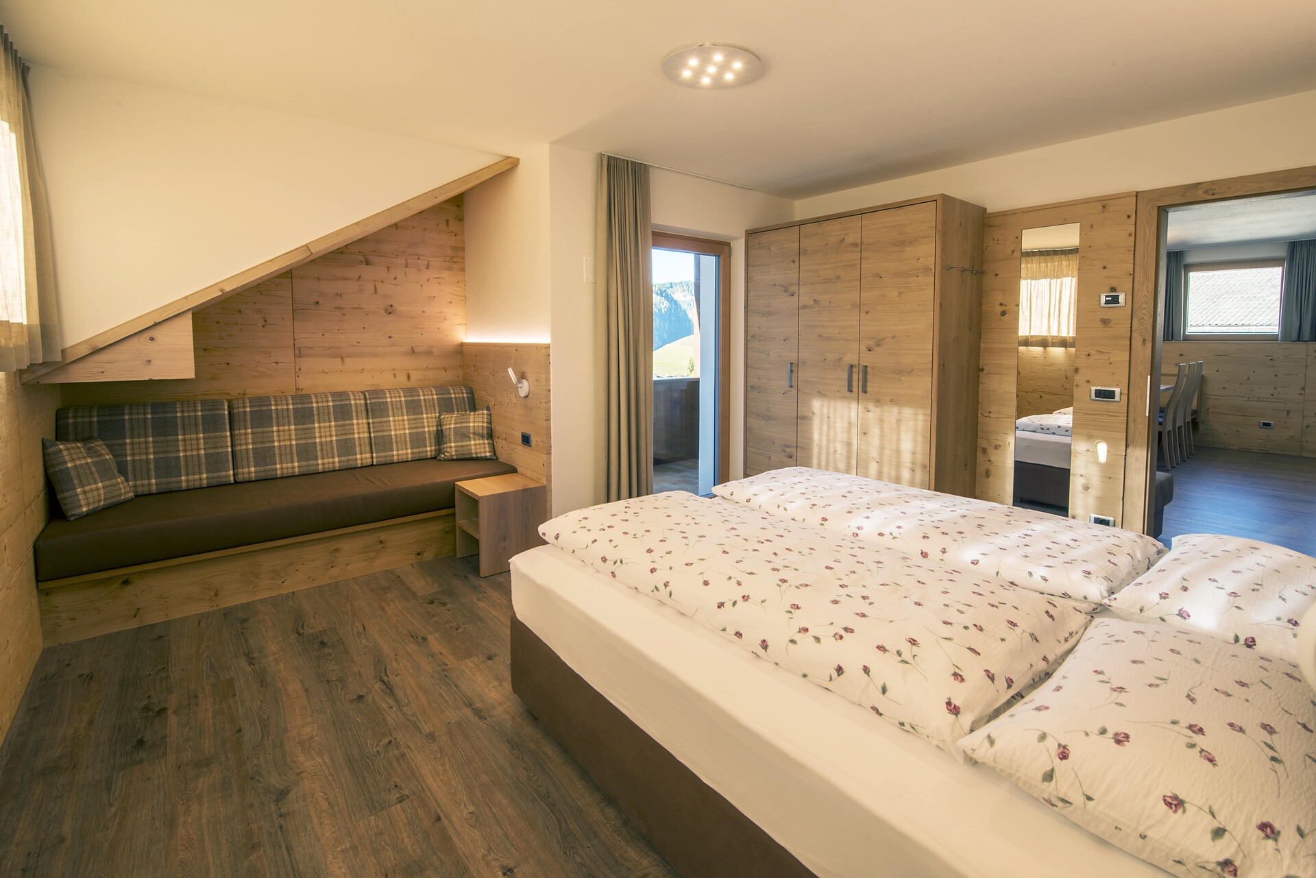 Apartments Cësa Sella Wolkenstein 9 suedtirol.info