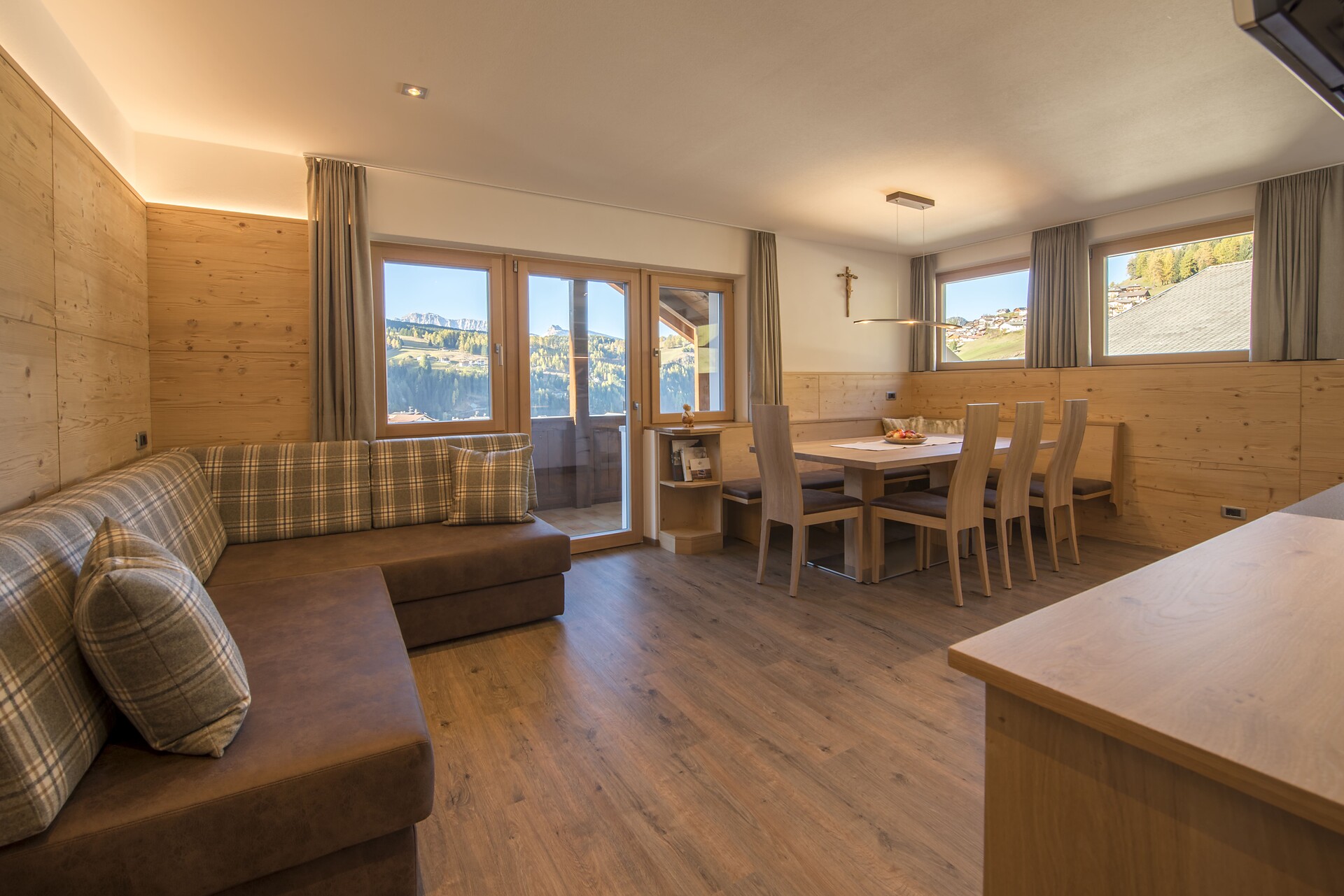 Apartments Cësa Sella Wolkenstein 8 suedtirol.info