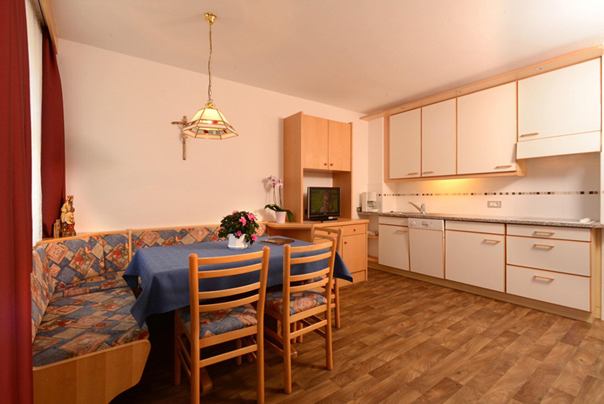 Apartments Cësa Sella Wolkenstein 15 suedtirol.info