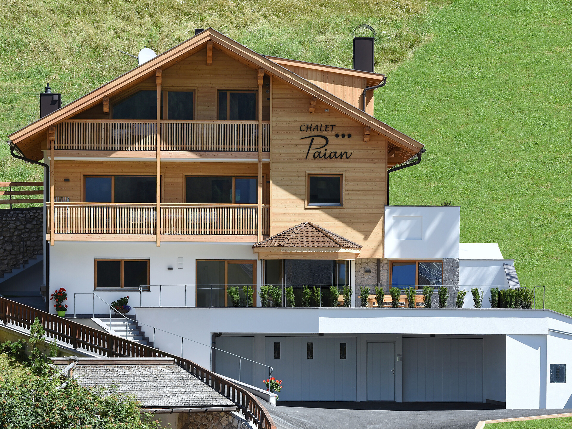Apartments Paian