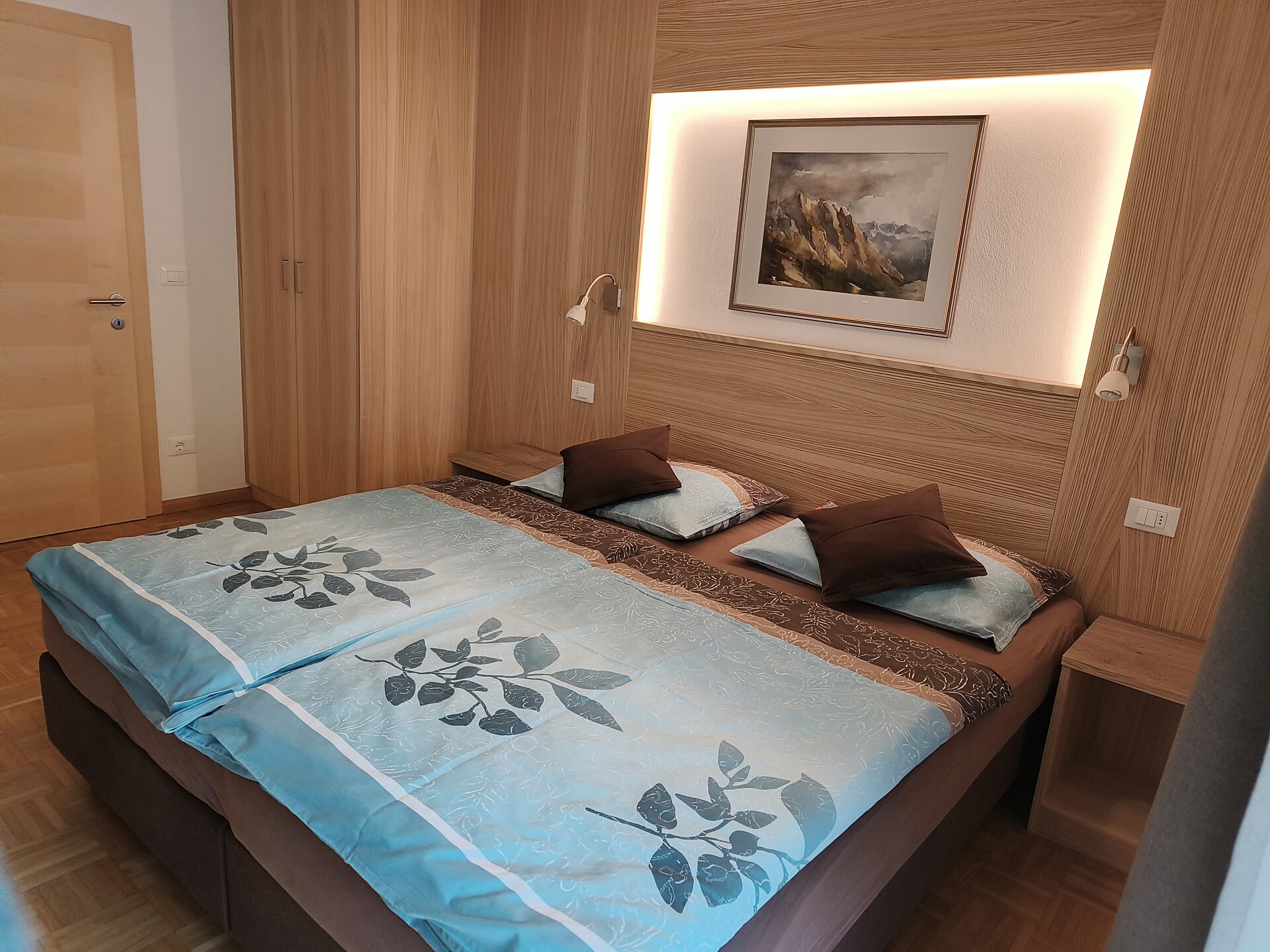 Bed room