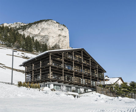 Apartments Cadepunt - The Dolomites Lodge Wolkenstein 3 suedtirol.info