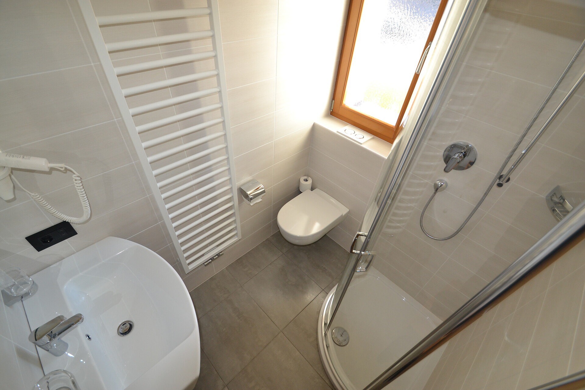 Dusche B