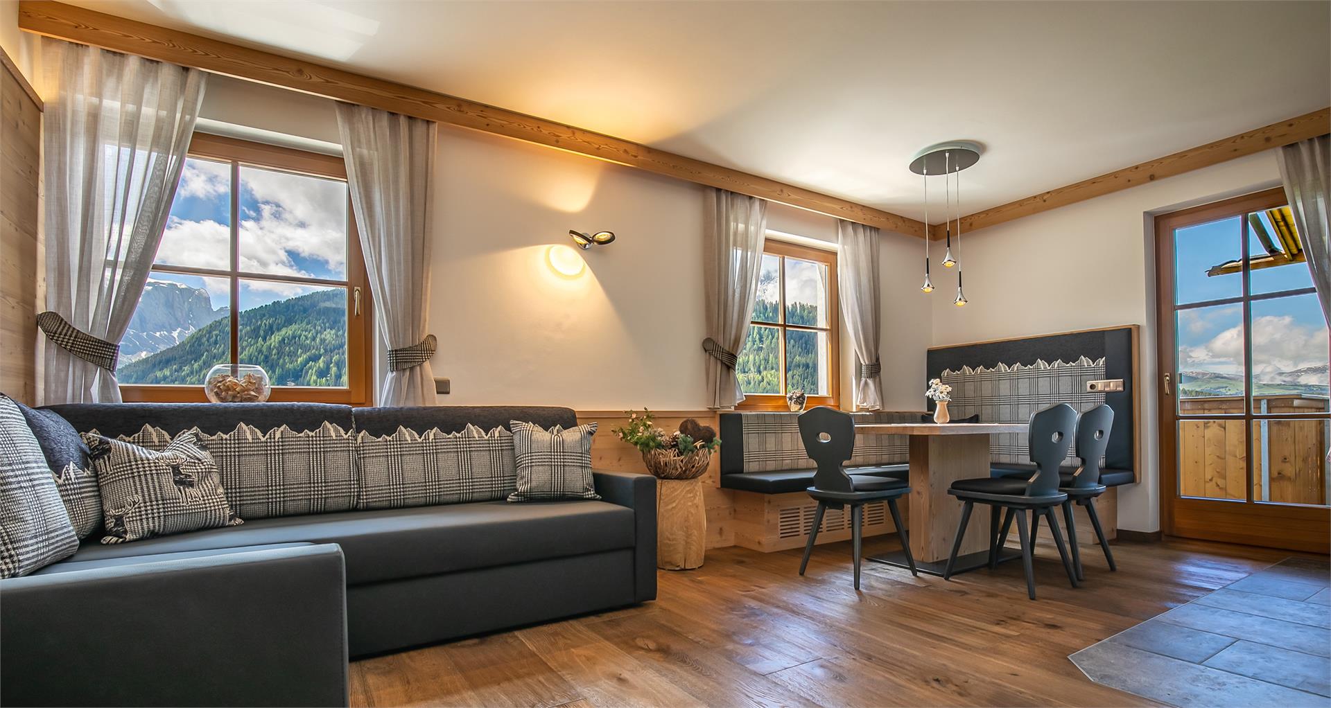 Apartments Gutonhof - Agriturismo Selva 13 suedtirol.info