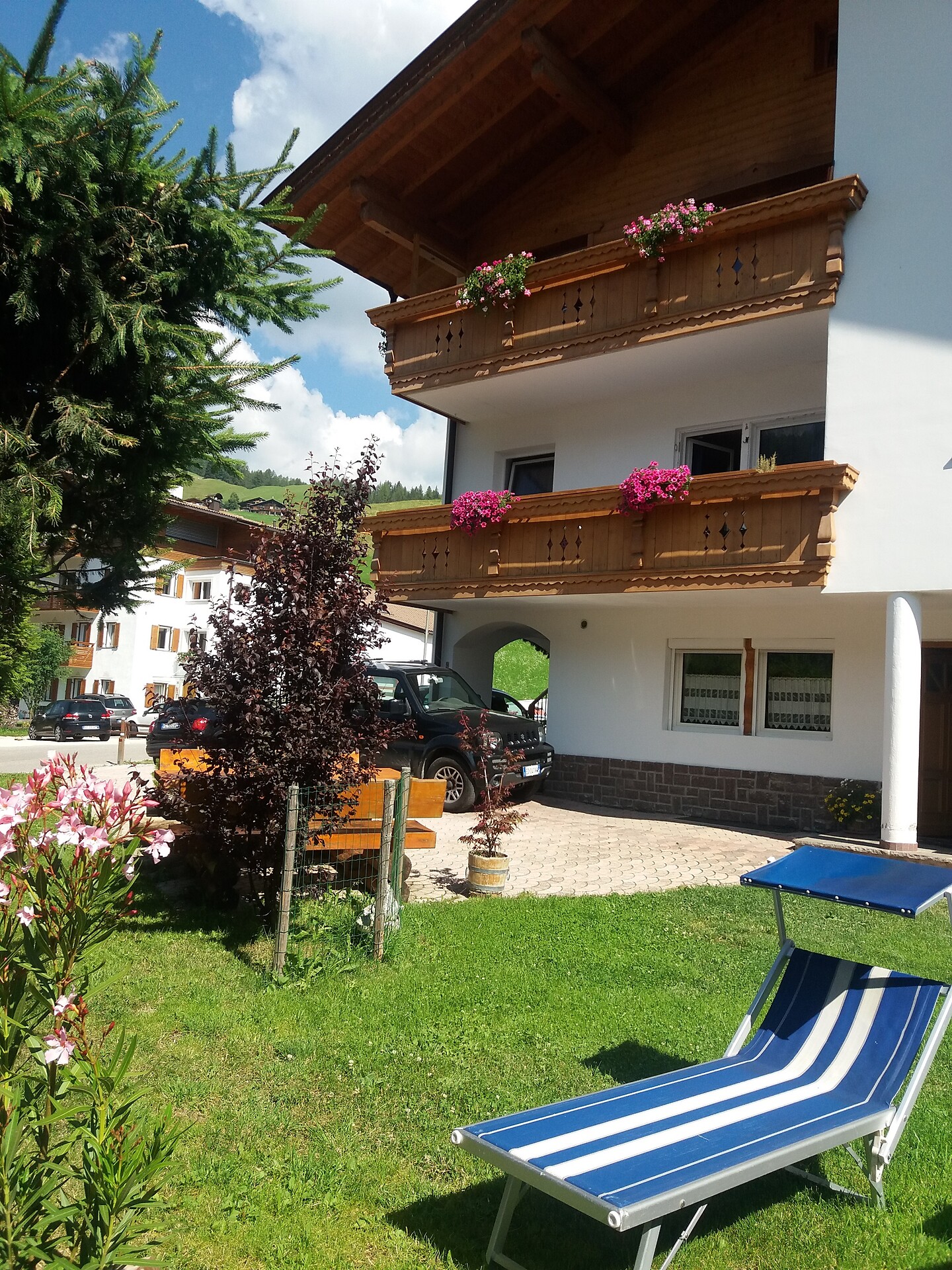 Apartments Mandra